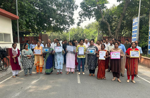 'Prabhat Pheri'  conducted by Kendriya Bhandar officers and employees at Pushpa Bhawan on 26th September 2023